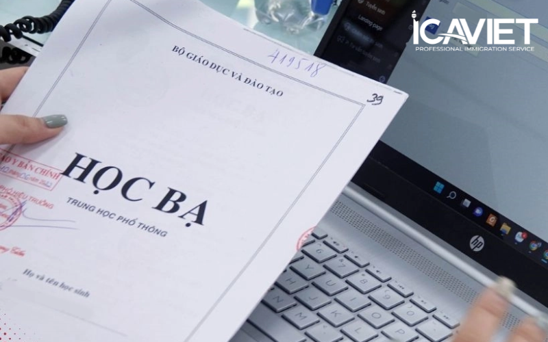 Học bạ và các giấy tờ khác trong trường học